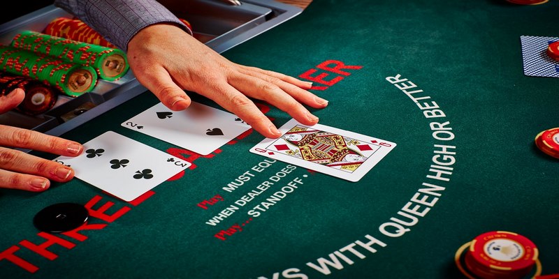 Người chơi có thể lựa chọn các hành động phù hợp khi chơi Poker